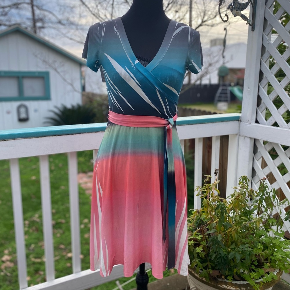 LOVE IN Gorgeous Dress purchased in Hawaii by my sis who lives there.🌺